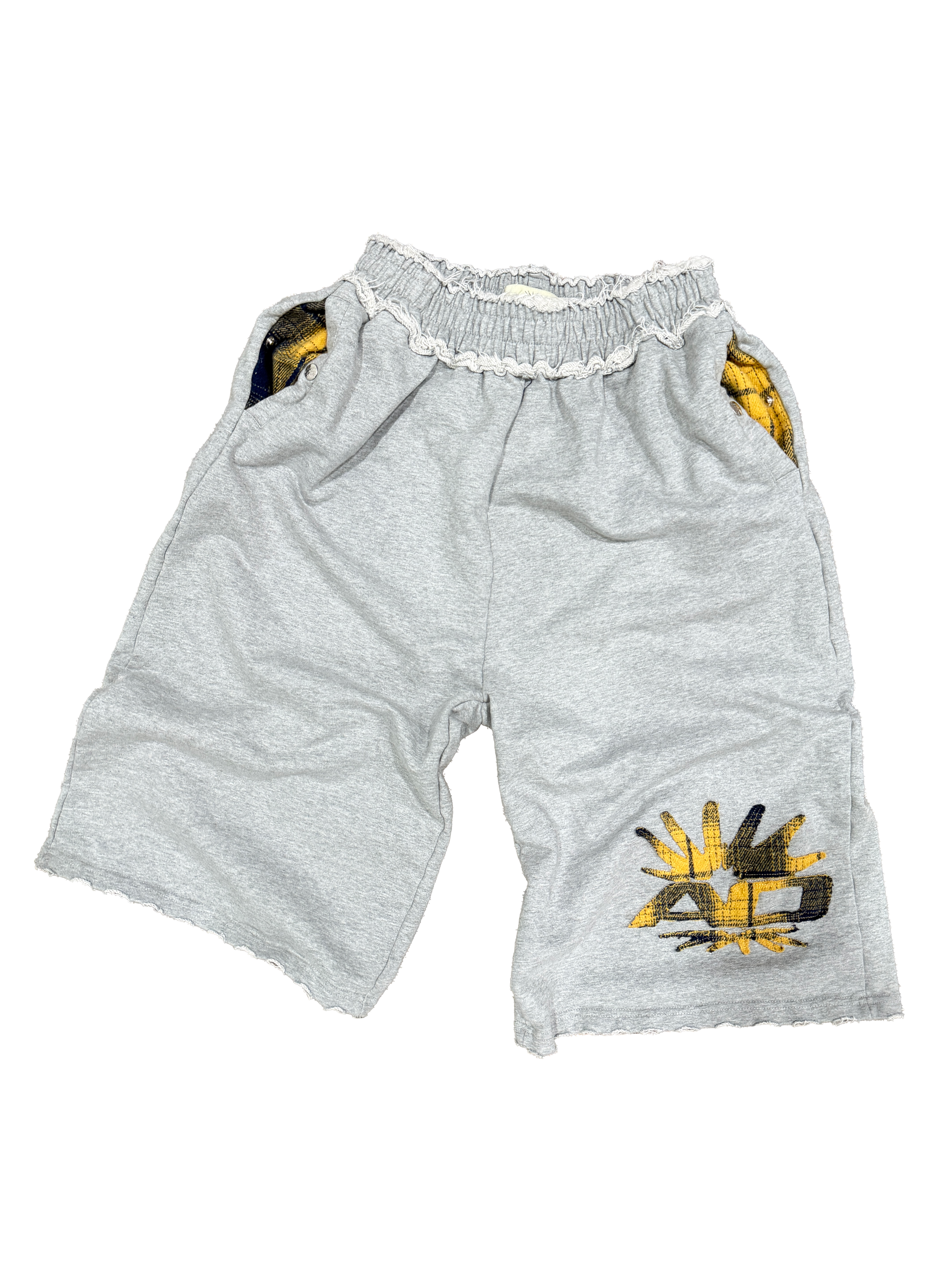AO Plaid Logo 3/4 Shorts